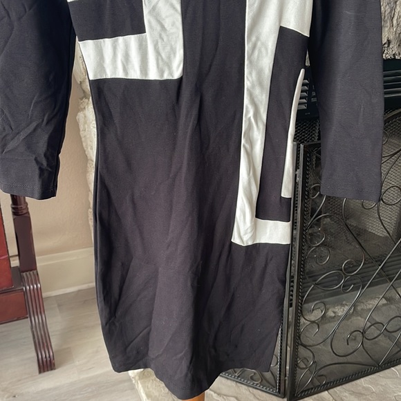 Dress - Picture 3 of 4